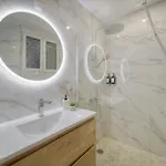Seabatical By The Beach, 2bed And 2baths