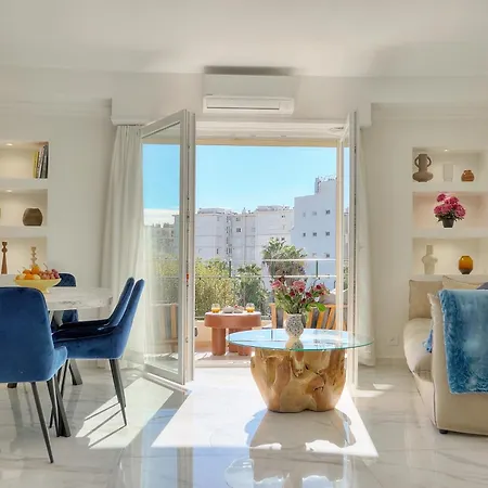 Seabatical By The Beach, 2bed And 2baths *