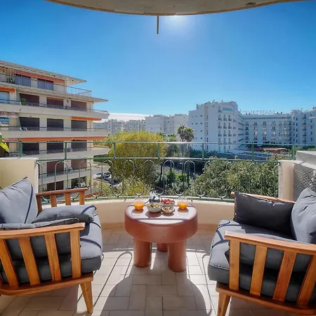 Seabatical By The Beach, 2bed And 2baths * Cannes