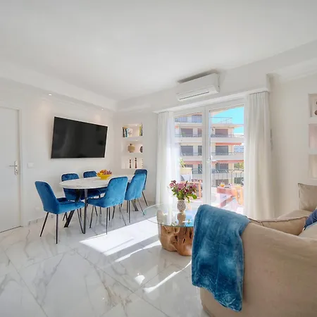 Seabatical By The Beach, 2bed And 2baths 아파트 *