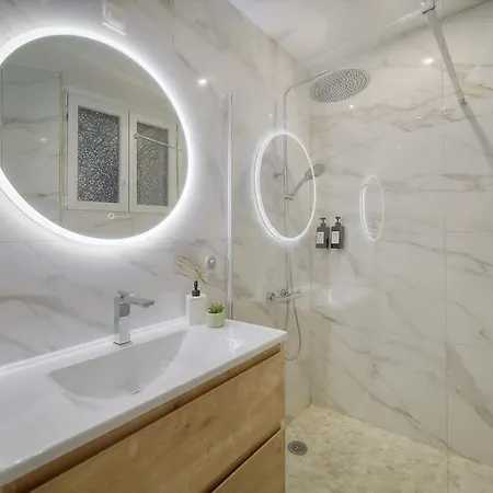 Seabatical By The Beach, 2bed And 2baths