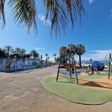 Lejlighed Seabatical By The Beach, 2bed And 2baths *