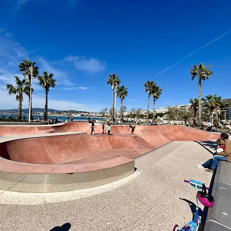 Seabatical By The Beach, 2bed And 2baths Lejlighed