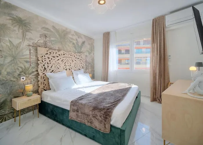 Seabatical By The Beach, 2bed And 2baths * Cannes