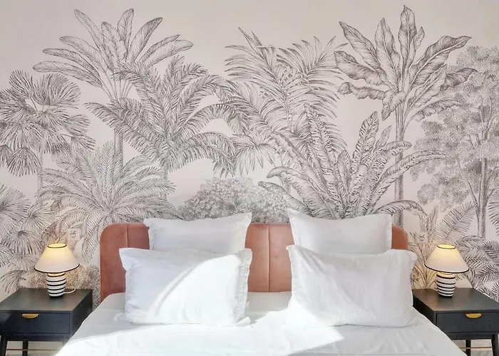 Seabatical By The Beach, 2bed And 2baths