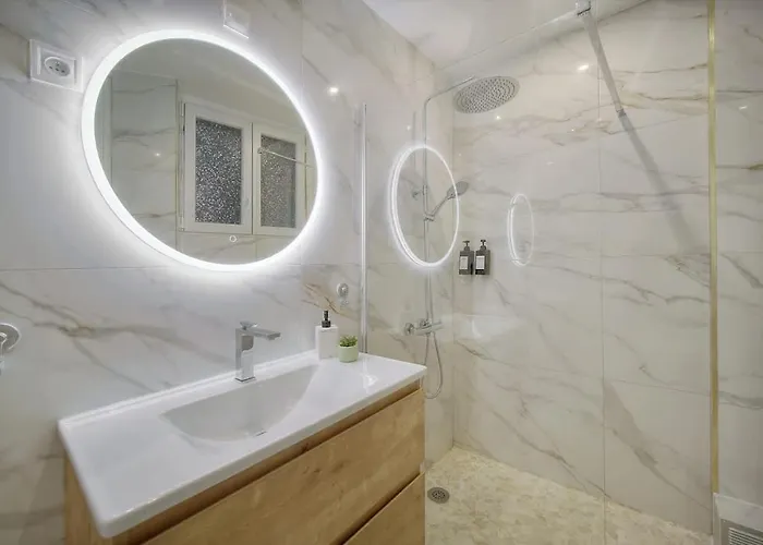 Seabatical By The Beach, 2bed And 2baths