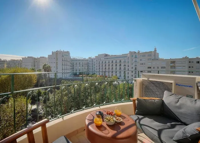 Apartamento Seabatical By The Beach, 2bed And 2baths Cannes