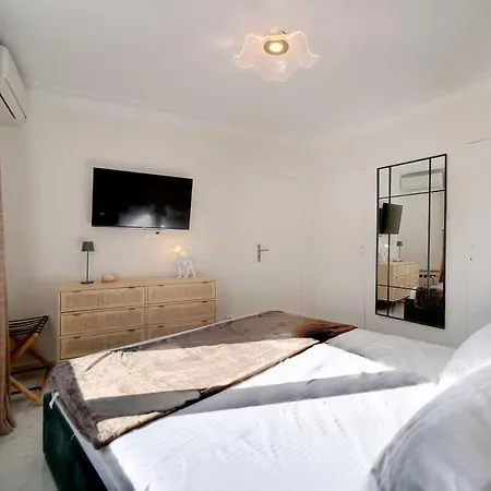 Daire Seabatical By The Beach, 2bed And 2baths Cannes