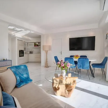 Seabatical By The Beach, 2bed And 2baths Cannes
